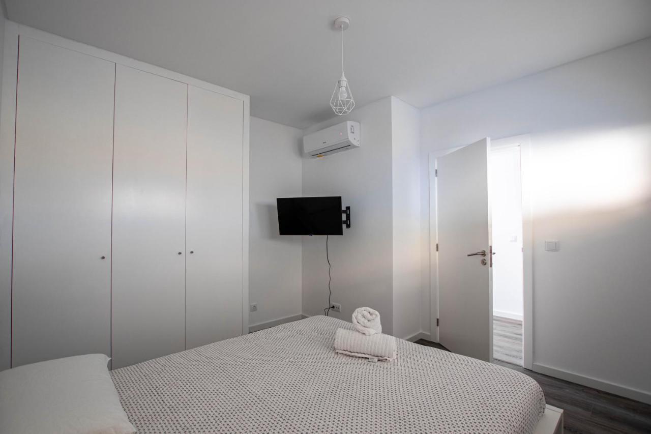 Lovely Sea View Apartment เซซิมบรา ภายนอก รูปภาพ