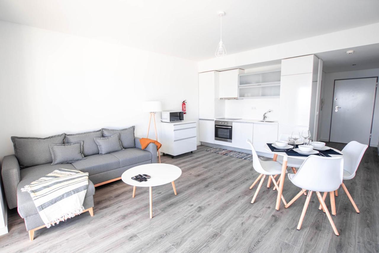 Lovely Sea View Apartment เซซิมบรา ภายนอก รูปภาพ